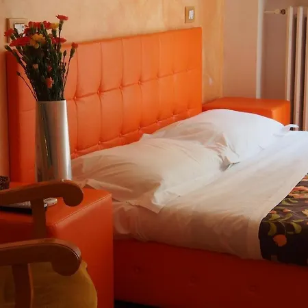 Eddy Blue Bed & Breakfast